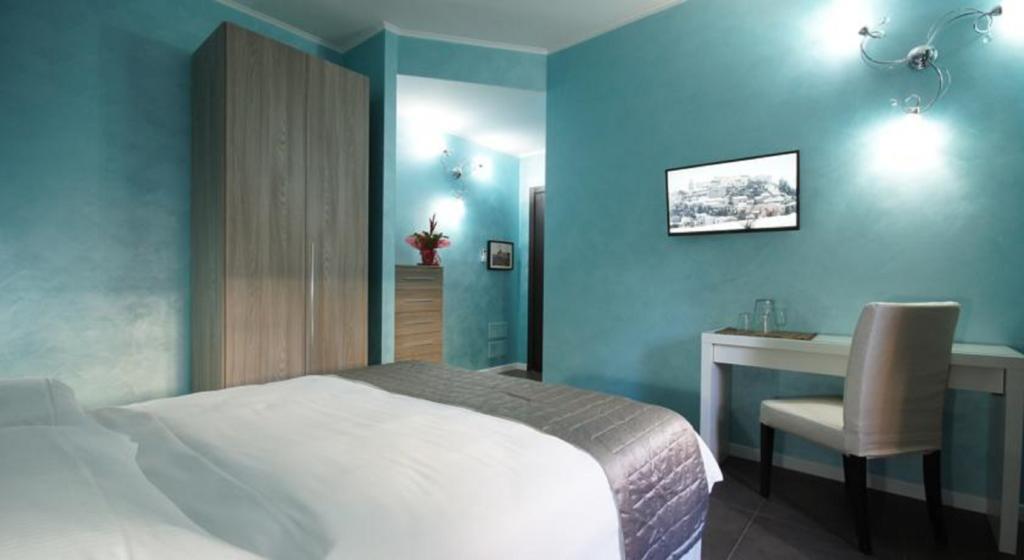 Superior Double Room Private Bathroom