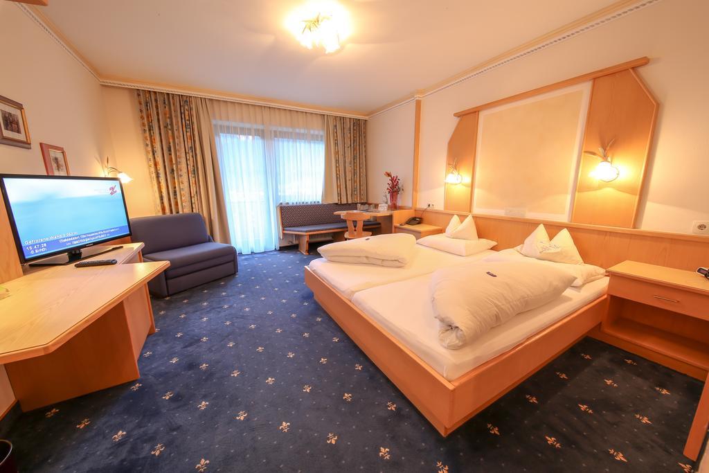 Comfort Triple Room Balcony & Mountain View