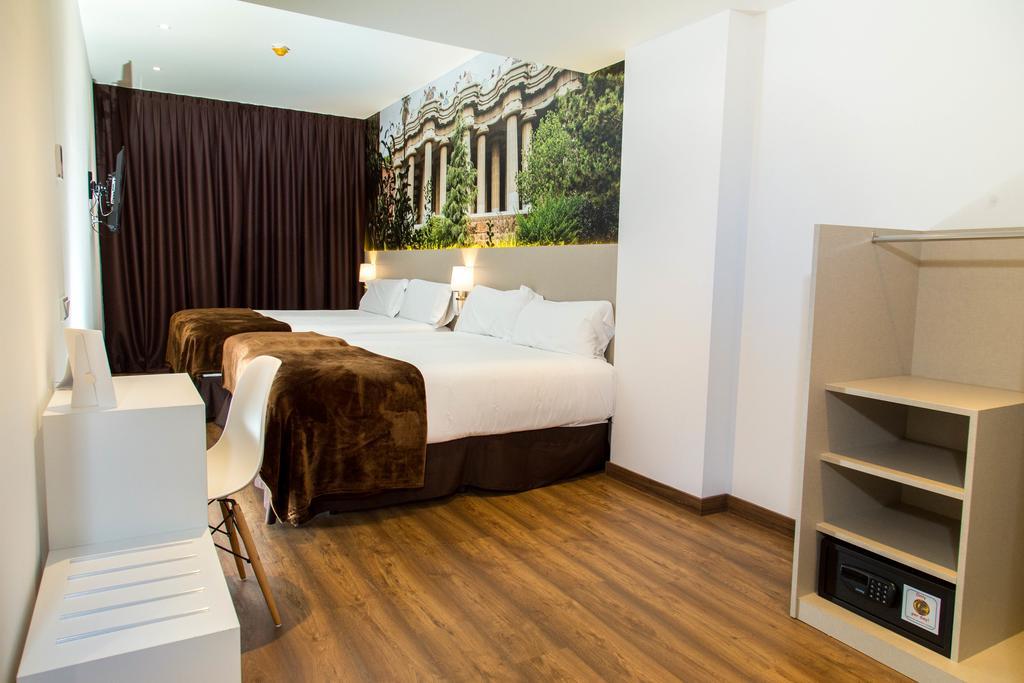 Superior Family Room