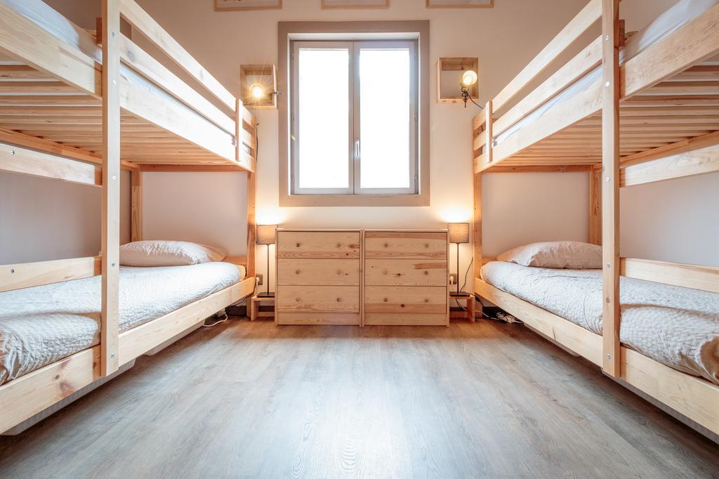 Single Bed Mixed Dormitory Room