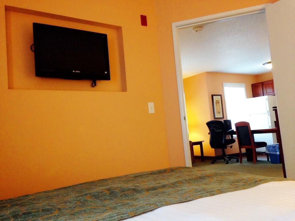 Two-Bedroom Suite