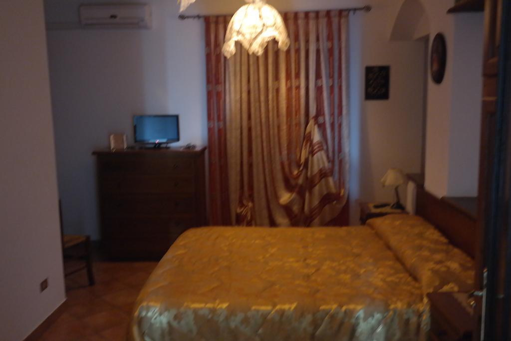 Double Room with Balcony,1072288393:JPEG