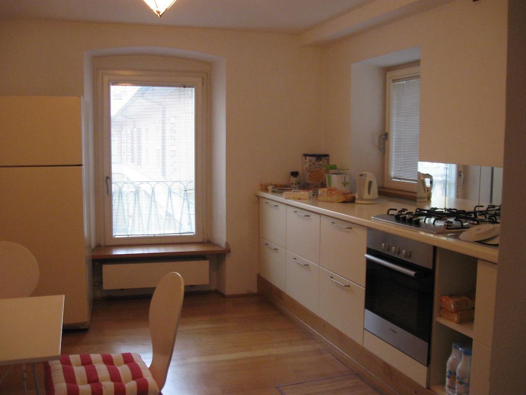 One-Bedroom Apartment,232213864:JPEG