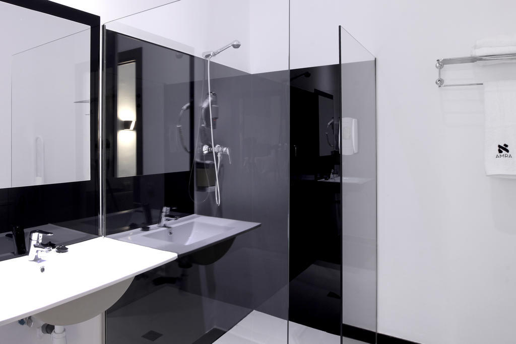 Quarto Twin com Varanda