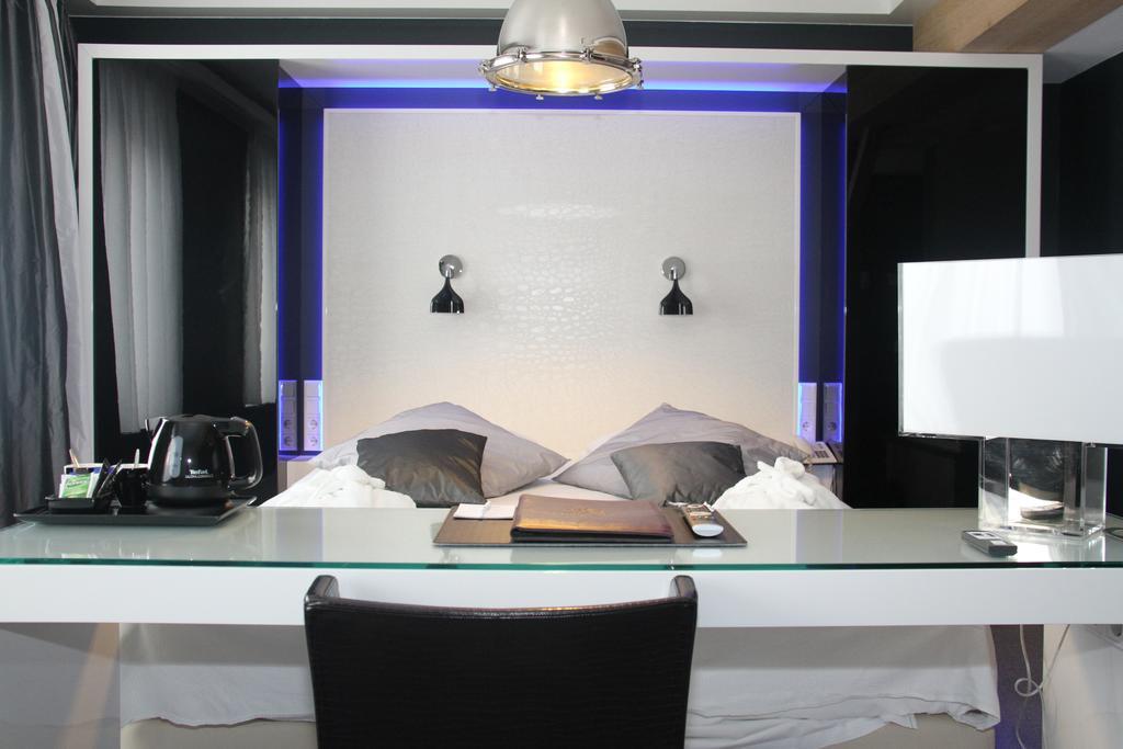 Luxury Suite