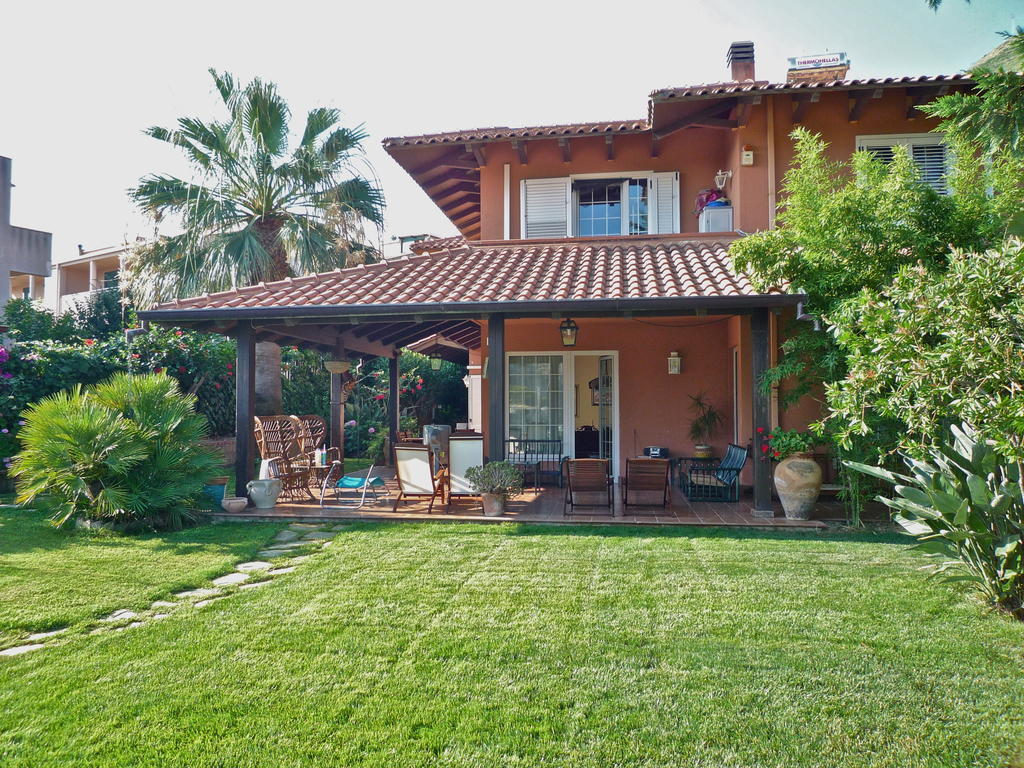 Double or Twin Room Garden View