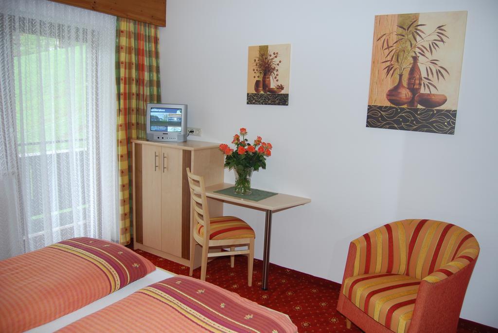 Double Room with Balcony,250161949:JPEG