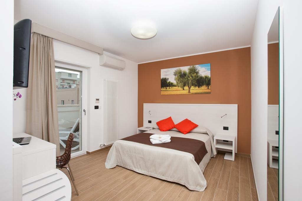 Standard Double or Twin Room Balcony
