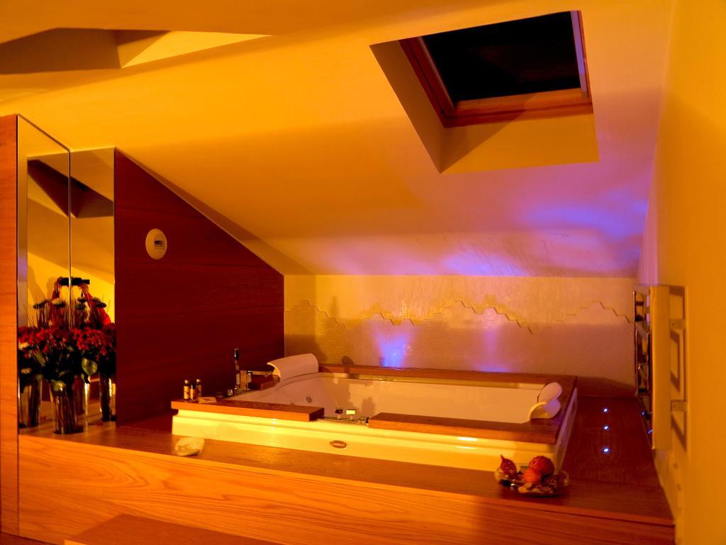 Superior Double Room Spa Bath Split Level