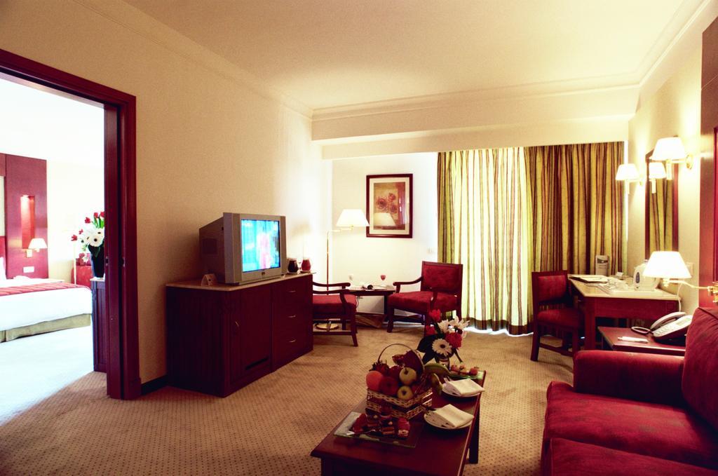 One-Bedroom Suite
