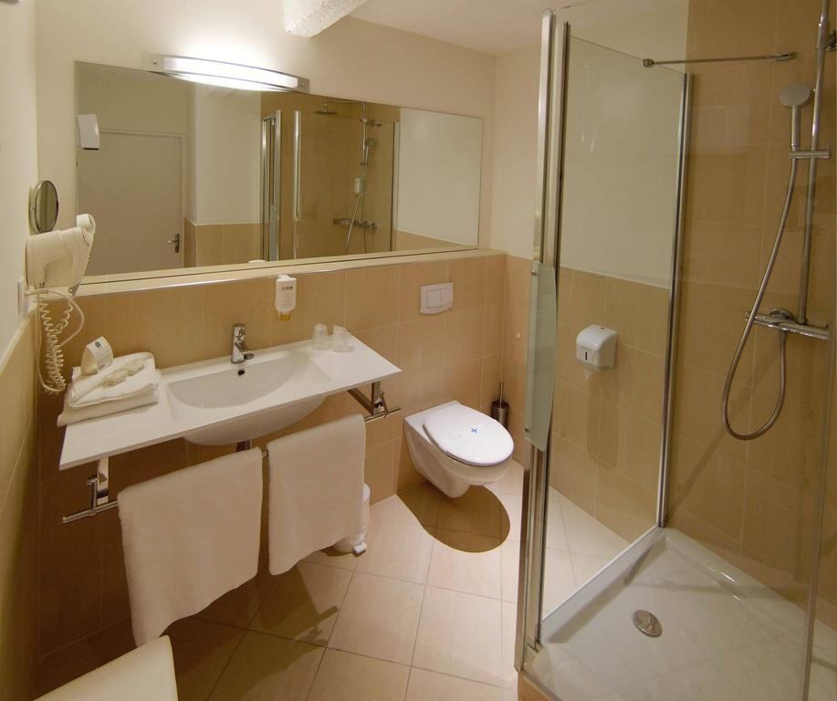 Classic Single Room