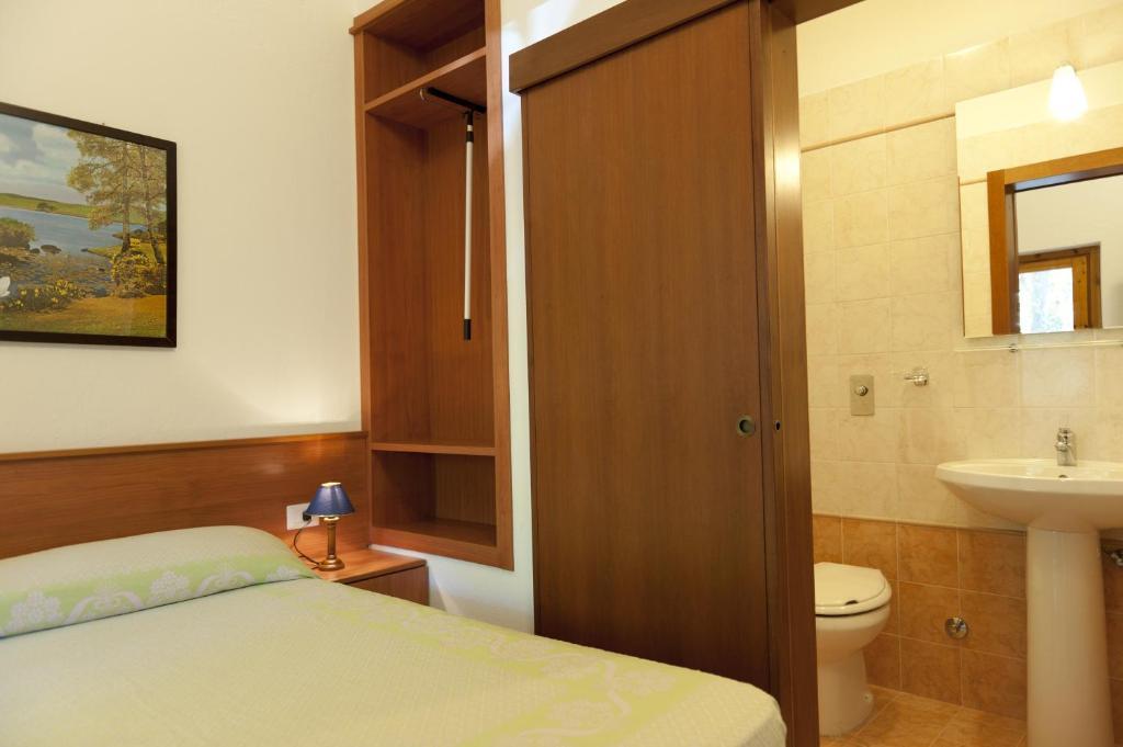One-Bedroom Bungalow