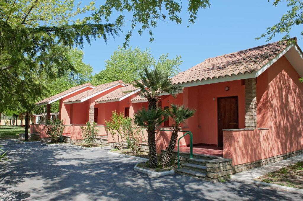 One-Bedroom Bungalow