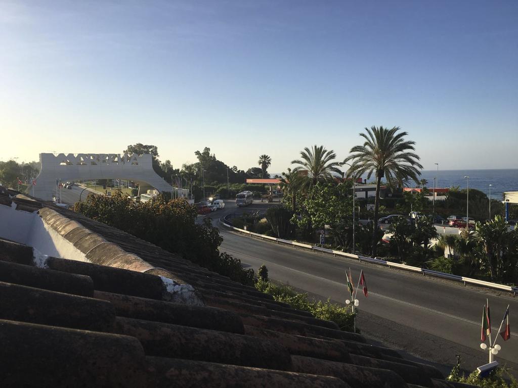 Double or Twin Room Sea View