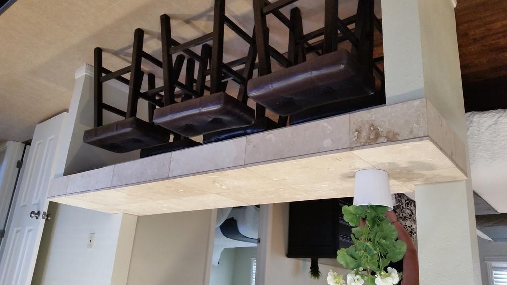 Deluxe Family Suite