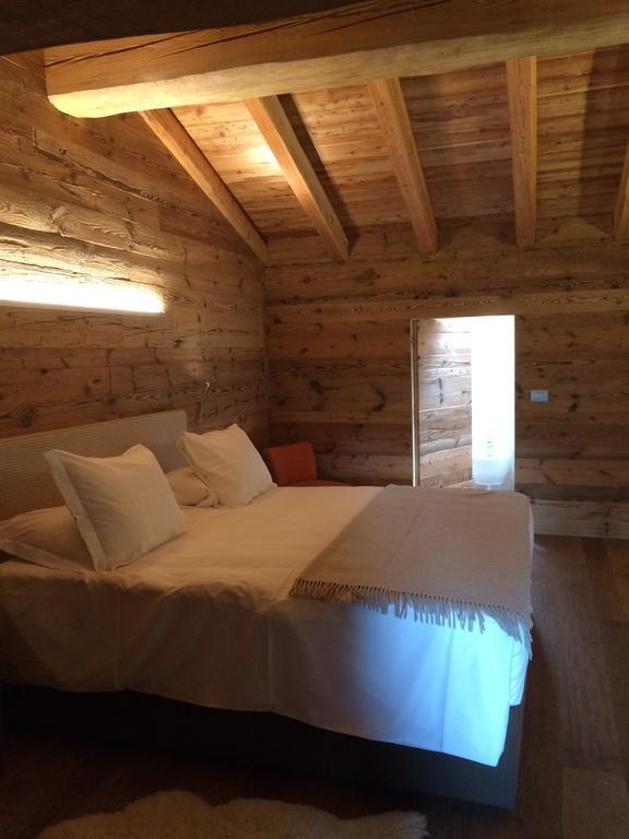 Deluxe King Suite,415325637:JPEG