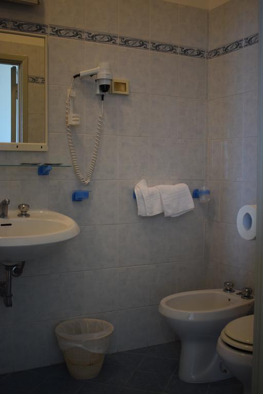 Double or Twin Room with Garden View,255574041:JPEG