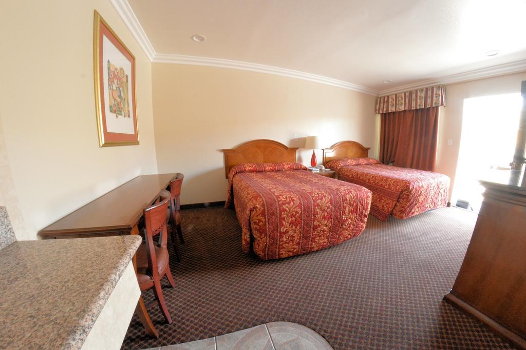 Double Room Two Double Beds