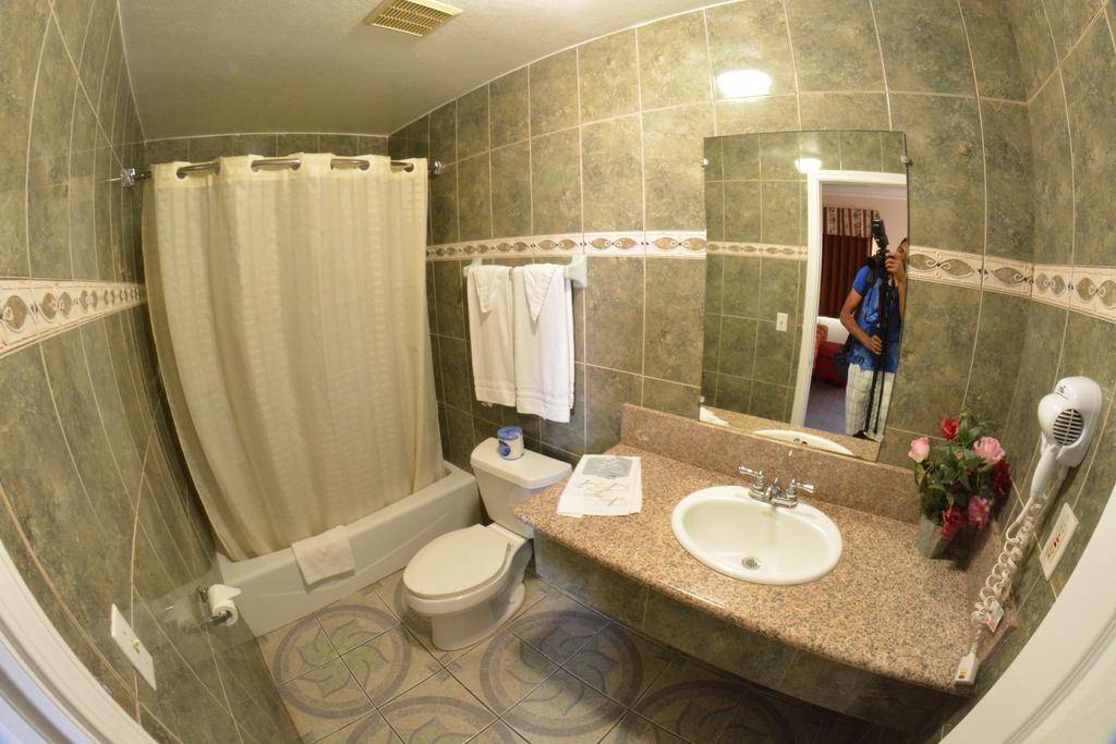 Deluxe Double Room Two Double Beds Kitchen