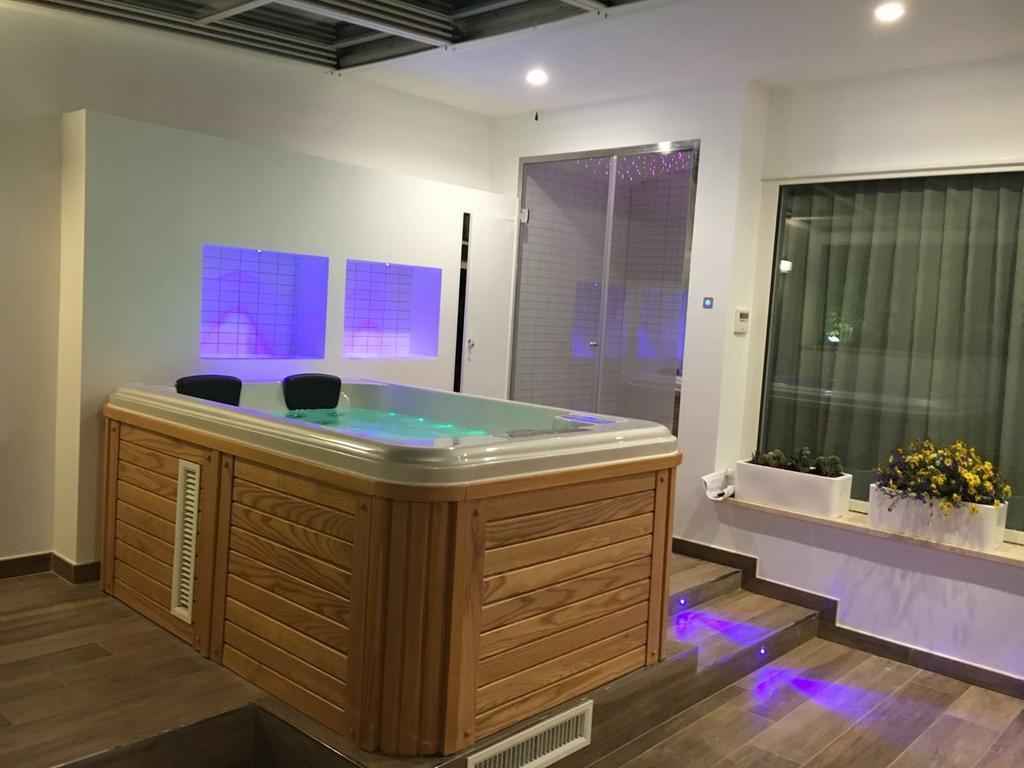 Suite Hot Tub