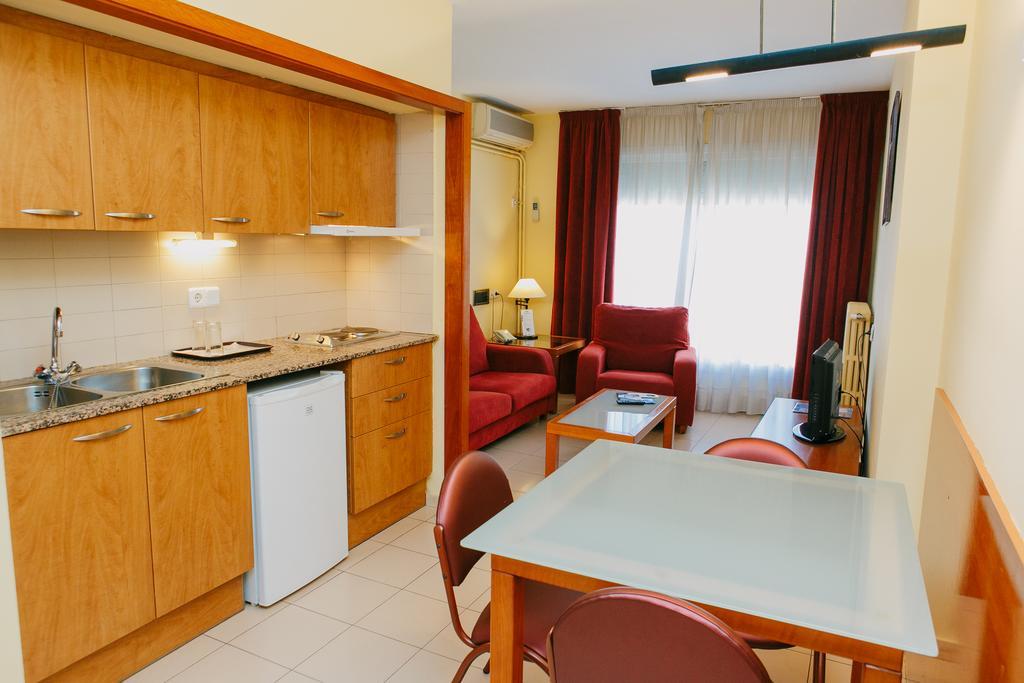 One-Bedroom Apartment Terrace