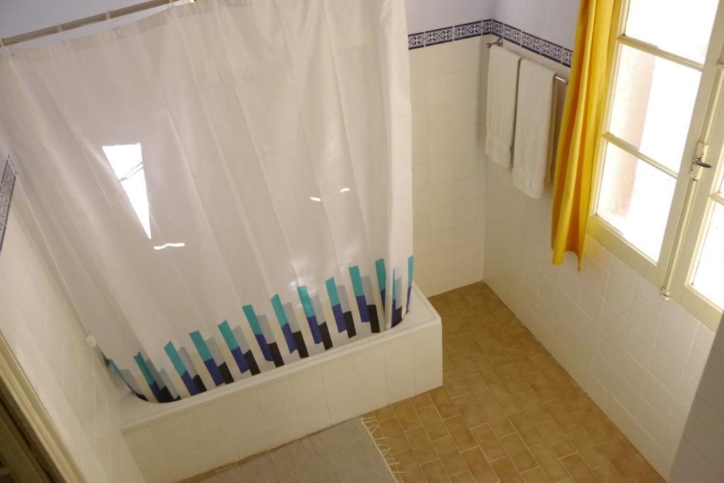 Quarto Familiar com Casa de Banho Privativa