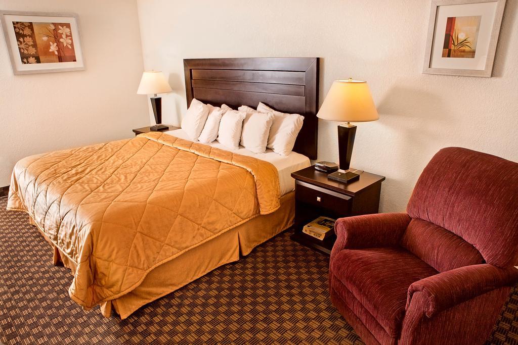 Zimmer mit Queensize-Bett – barrierefrei – Nichtraucher