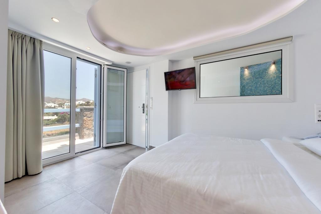 Junior Suite Indoor Jacuzzi