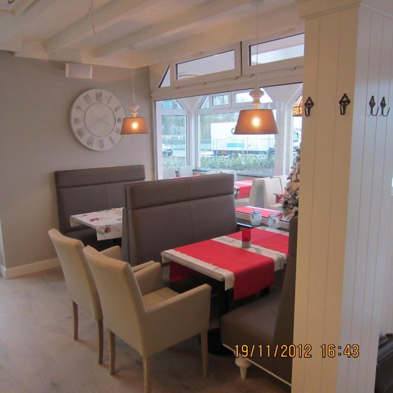 Deluxe Double Room,26384726:JPEG