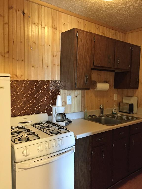 Double Queen Kitchen Pet Friendly