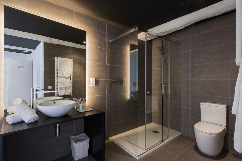 Suite Júnior com Vista Jardim