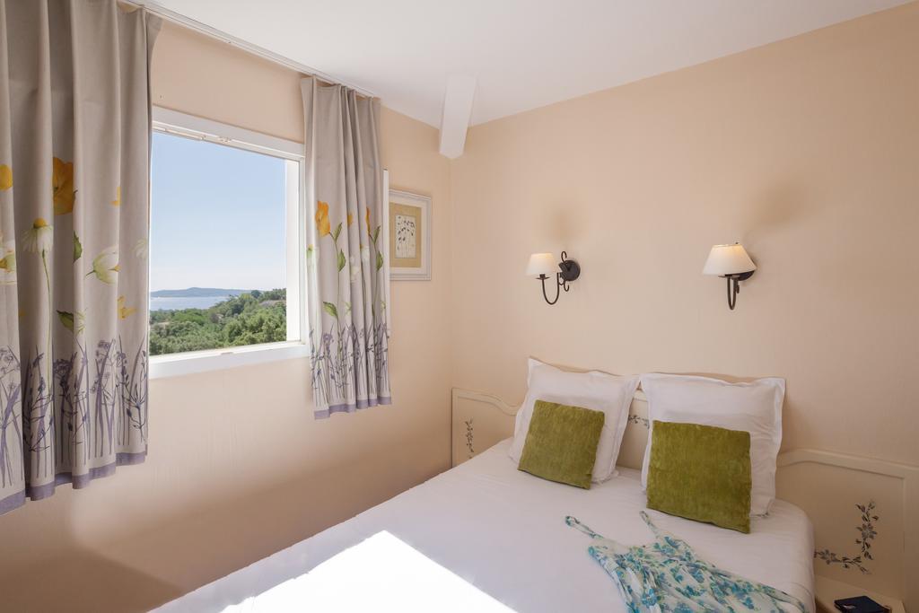 Appartement 1 Chambre avec Coin Nuit dans Alcôve et Terrasse ou Balcon (6 Personnes) - Vue sur Mer