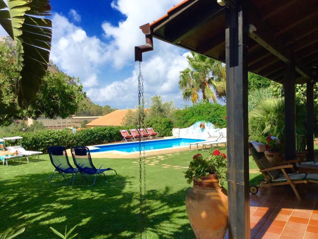 Double Room Balcony Mountain View