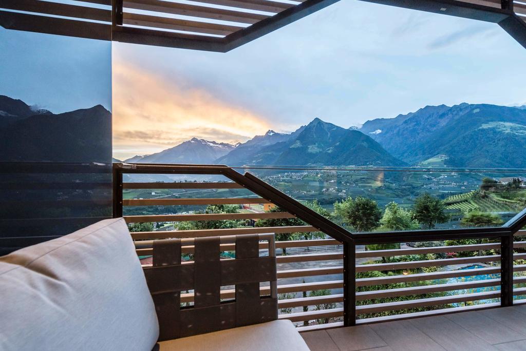 Suite mit Bergblick