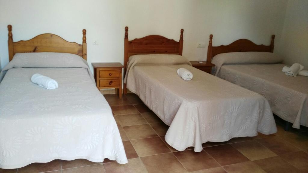 Basic Triple Room