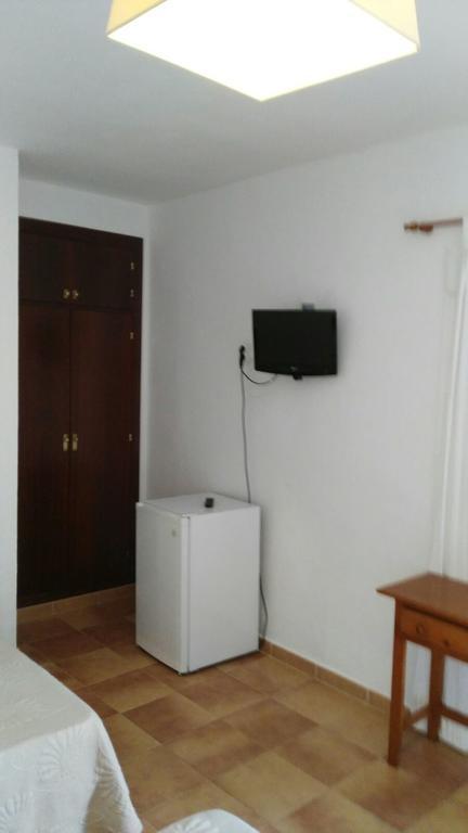 Basic Triple Room