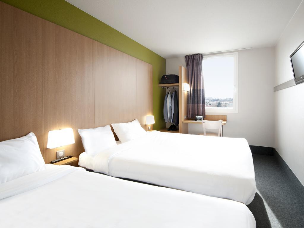 Triple Room Smoking