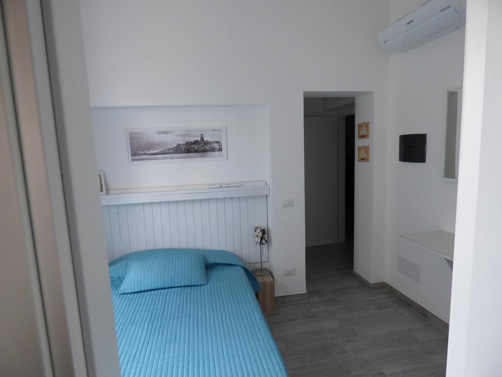 Small Single Room