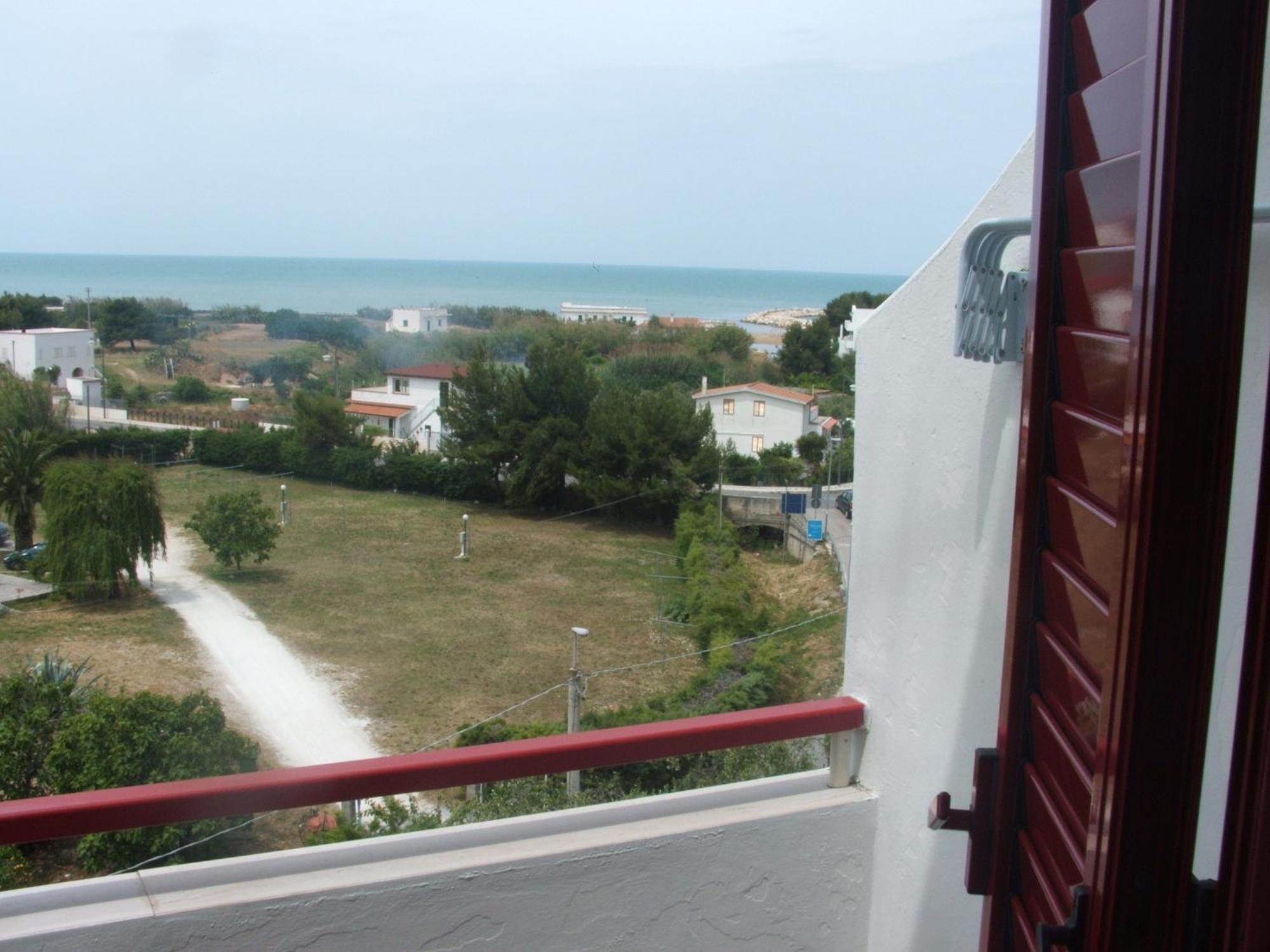 Double or Twin Room Sea View