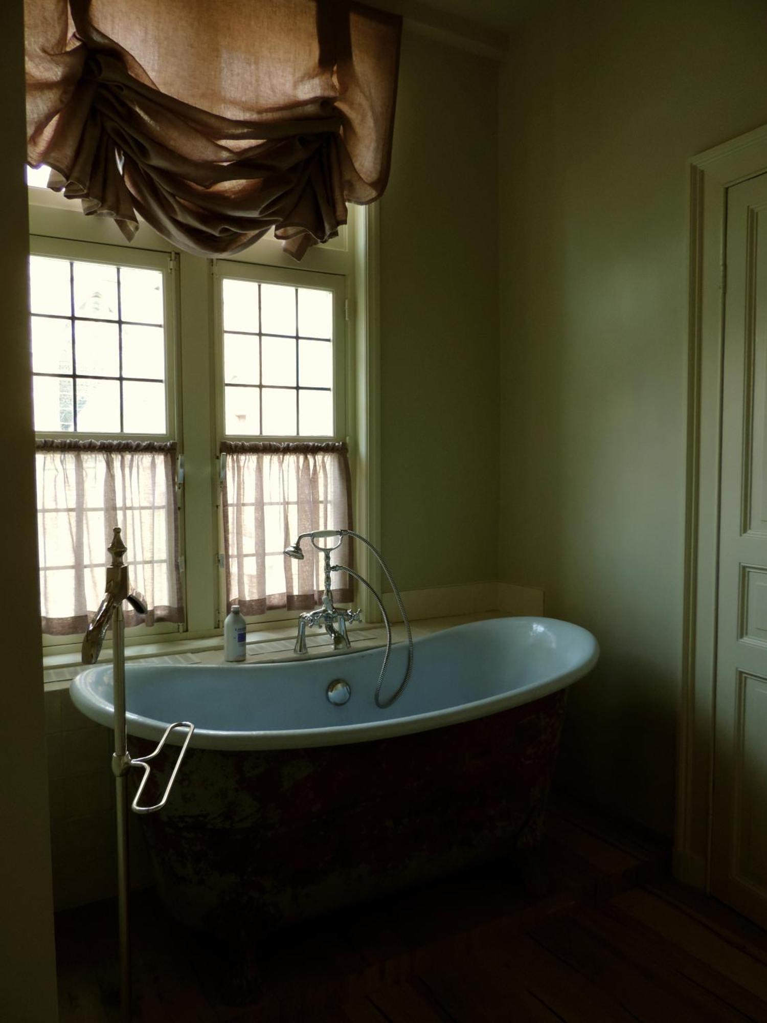 Deluxe King Room with City View,1546495699:JPEG