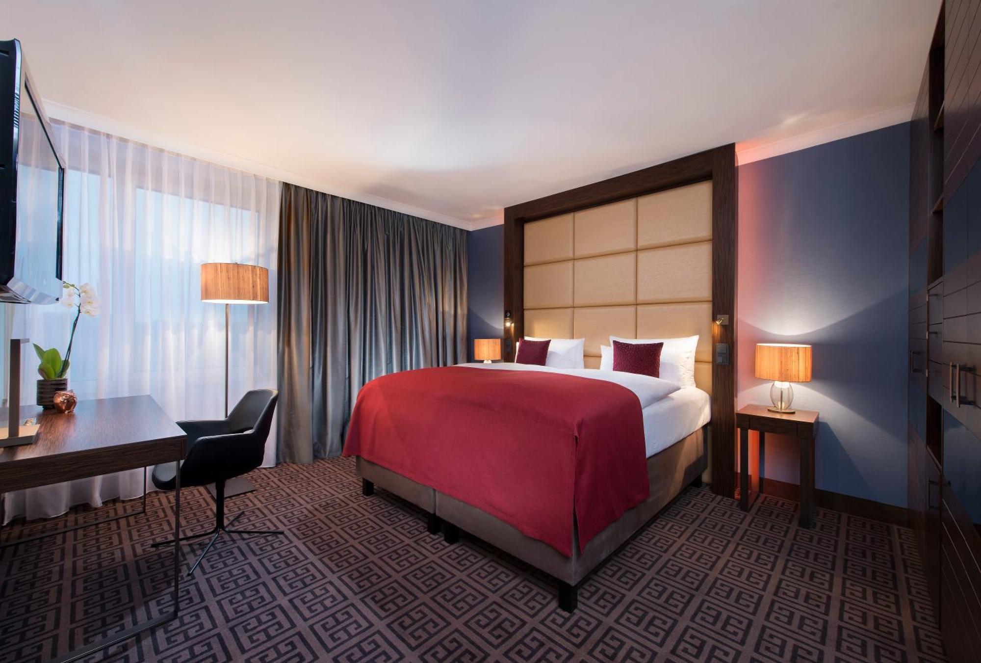 Business Double Room,1596011227:JPEG