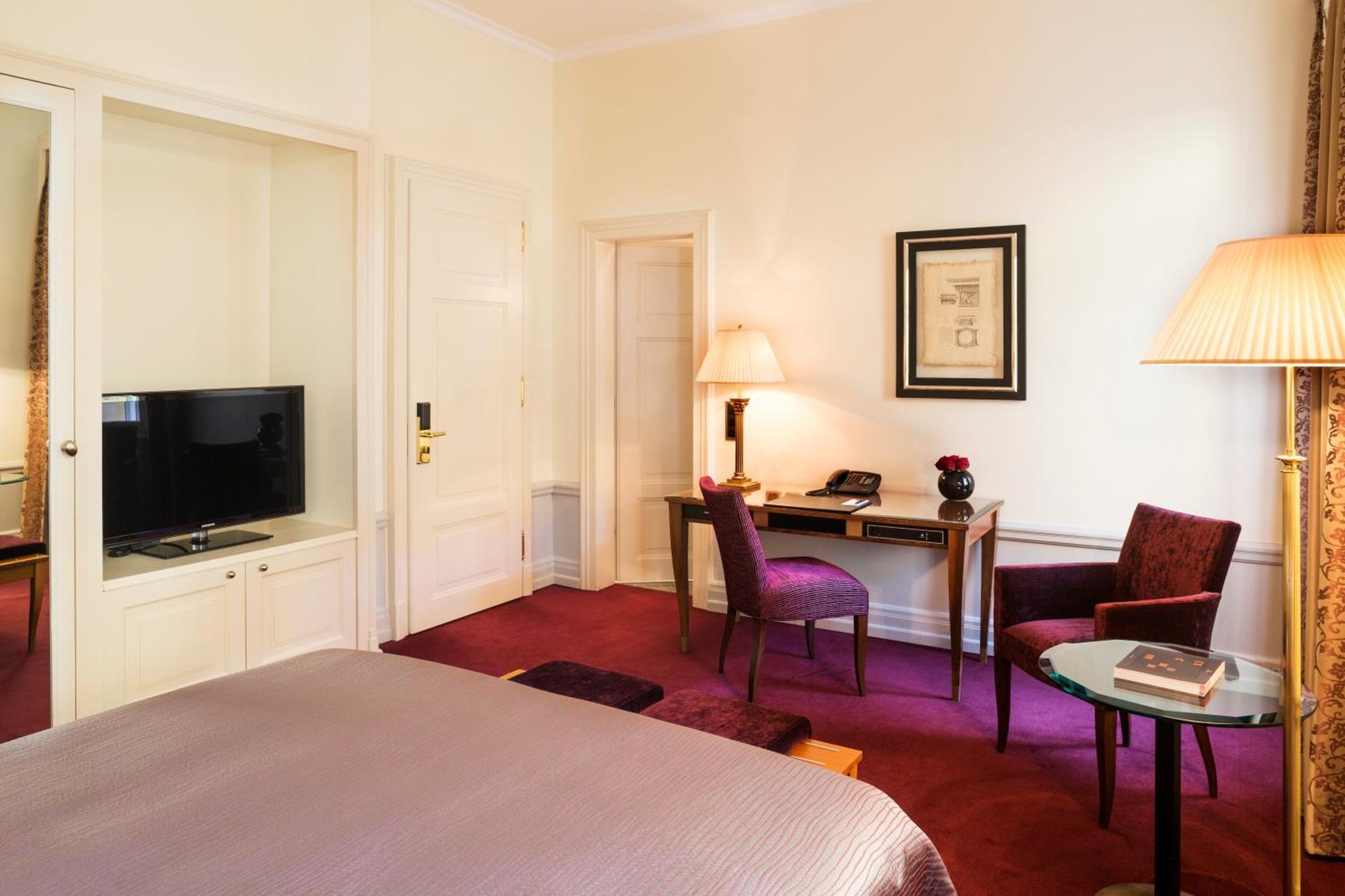 Standard Single Room,551127810:JPEG