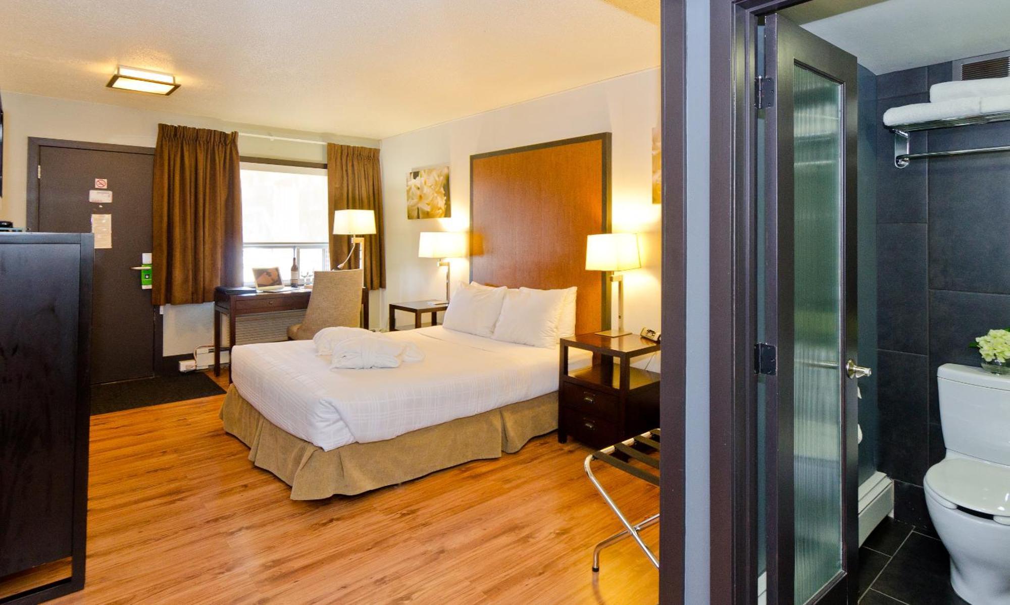 Queen Room