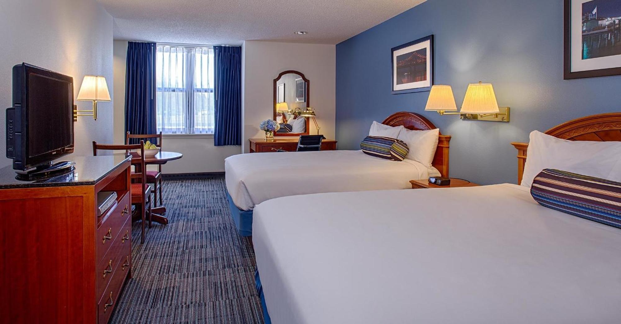 Queen Room Two Queen Beds