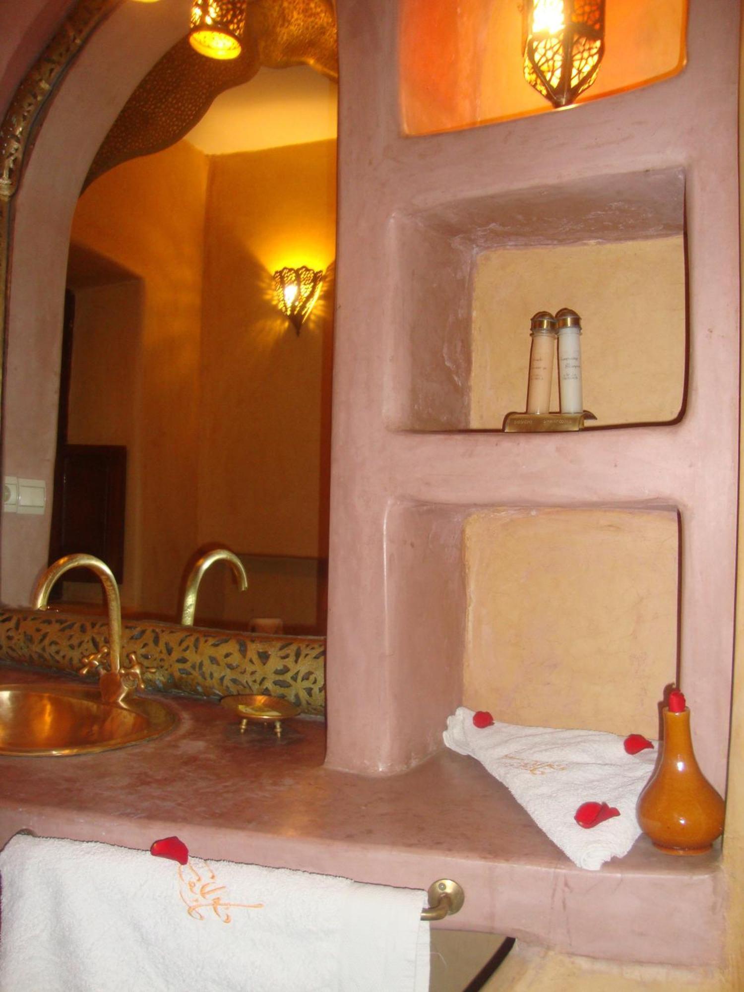 Eau de rose Double Room