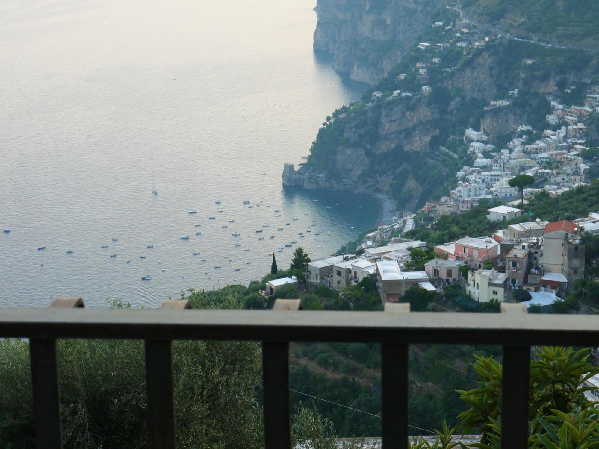 Doppelzimmer mit Balkon und Meerblick