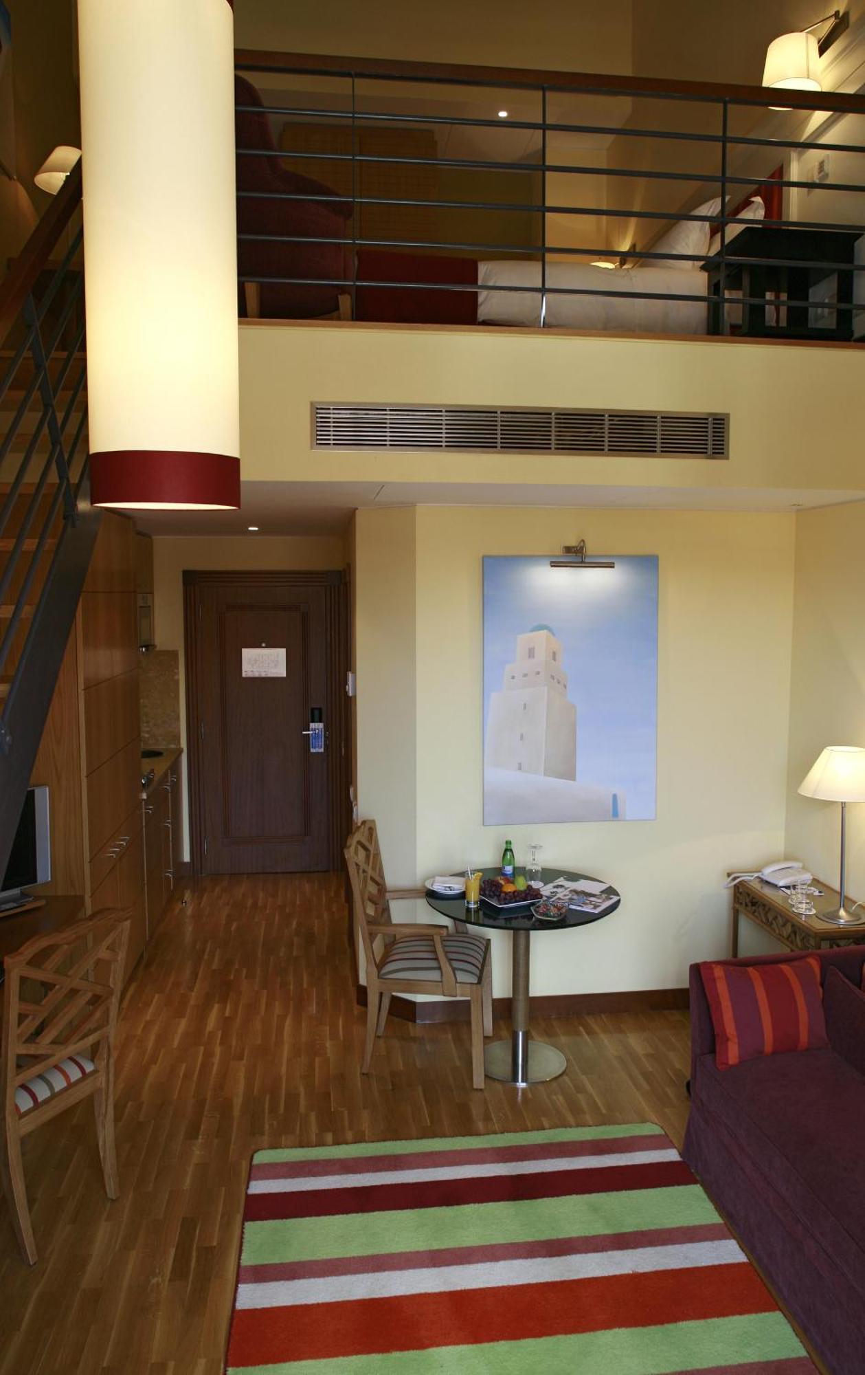 Family Mezzanine Suite