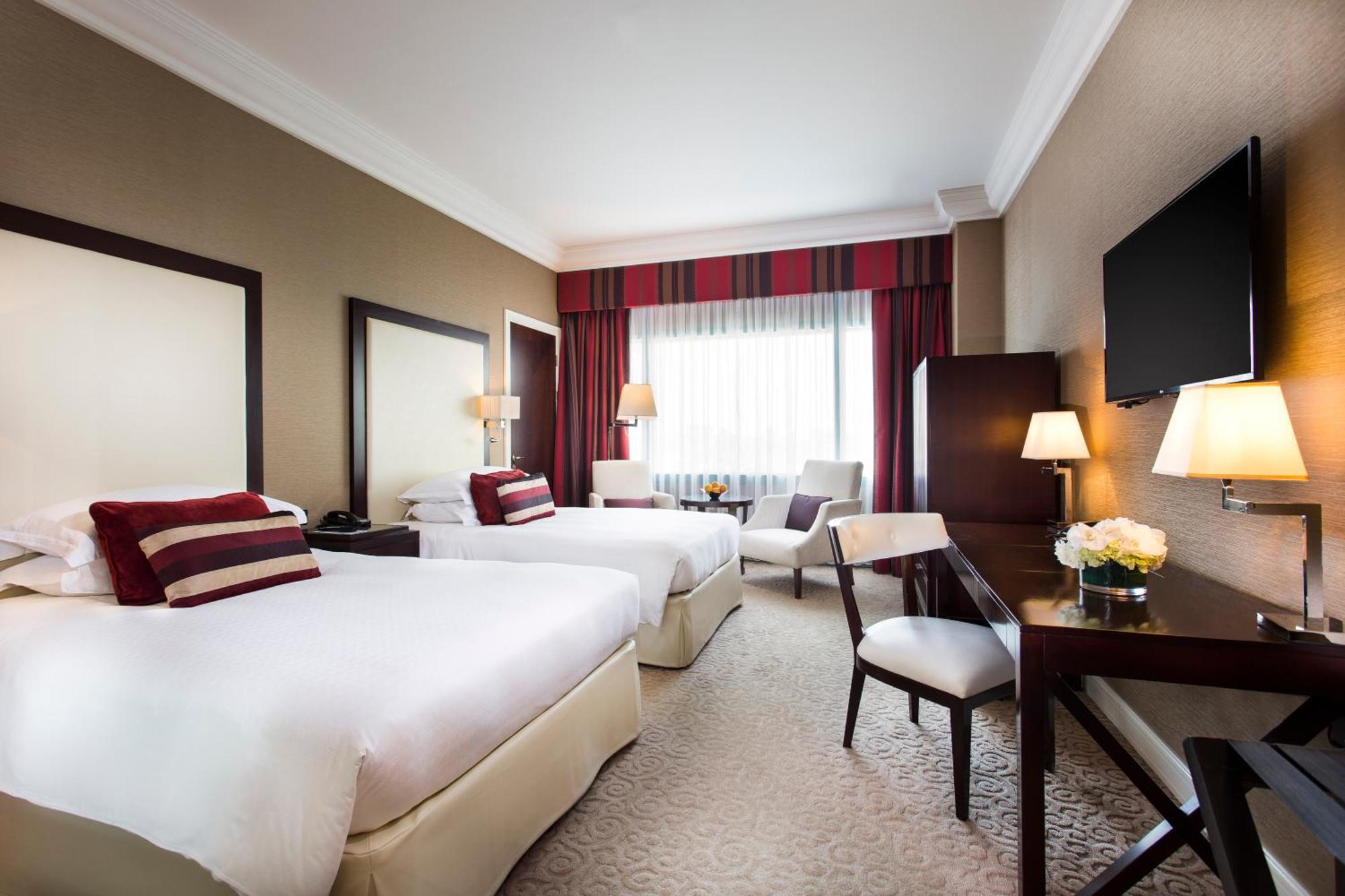 Quarto Twin Clássico com Desconto de 20% em Comida e Bebida e Serviço de Transporte Gratuito para o Dubai Festival City Mall