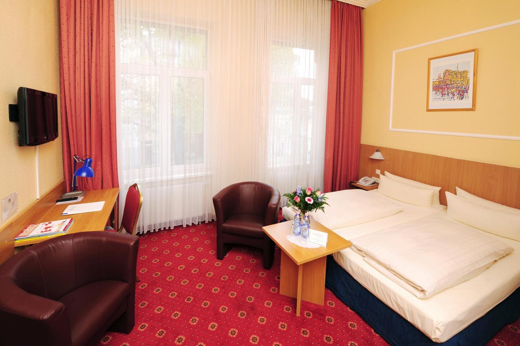 Single Room without Air Conditioning