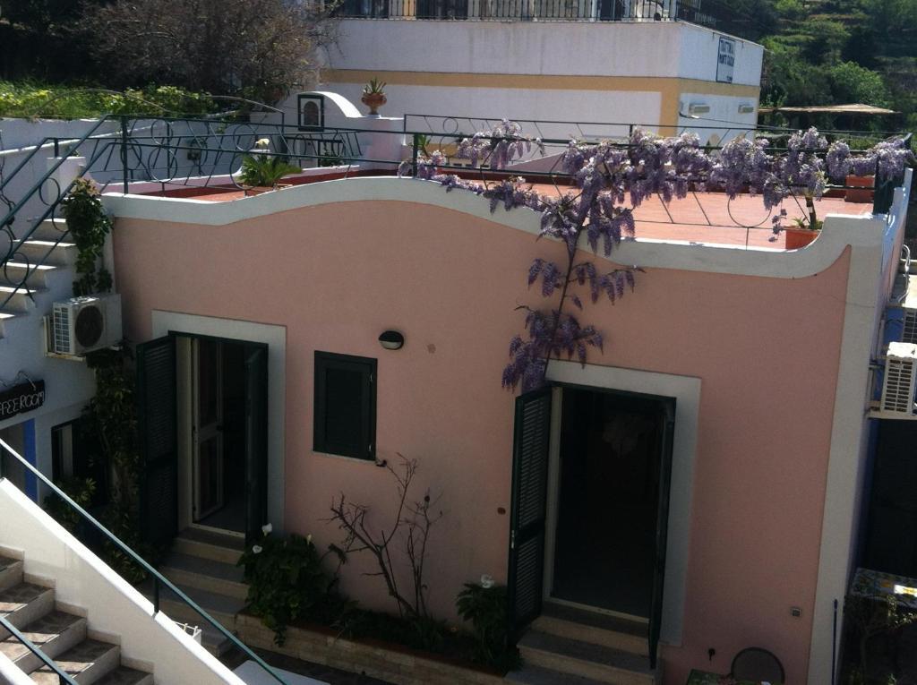 One-Bedroom Apartment with Sea View,31694015:JPEG